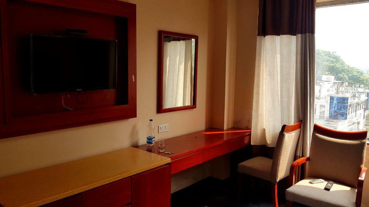 Hotel Blue Lagoon Haridwār Exterior foto